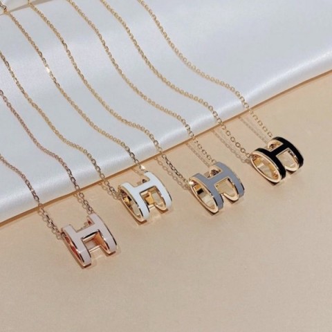 HERMES 에르메스 팝아슈 애나멜 목걸이