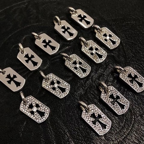 Chrome Hearts 크롬하츠 베이비 컷아웃 크로스 독텍 팬던트