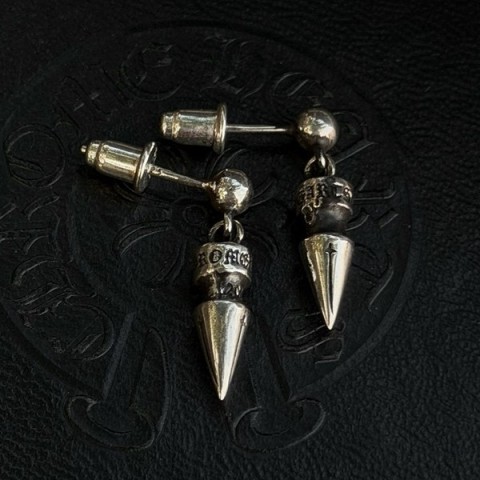 Chrome Hearts 크롬하츠 원볼 스파이크 귀걸이